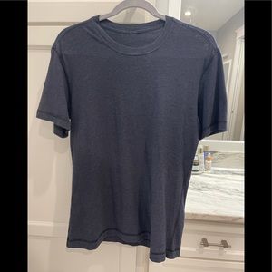 Lululemon men’s tee